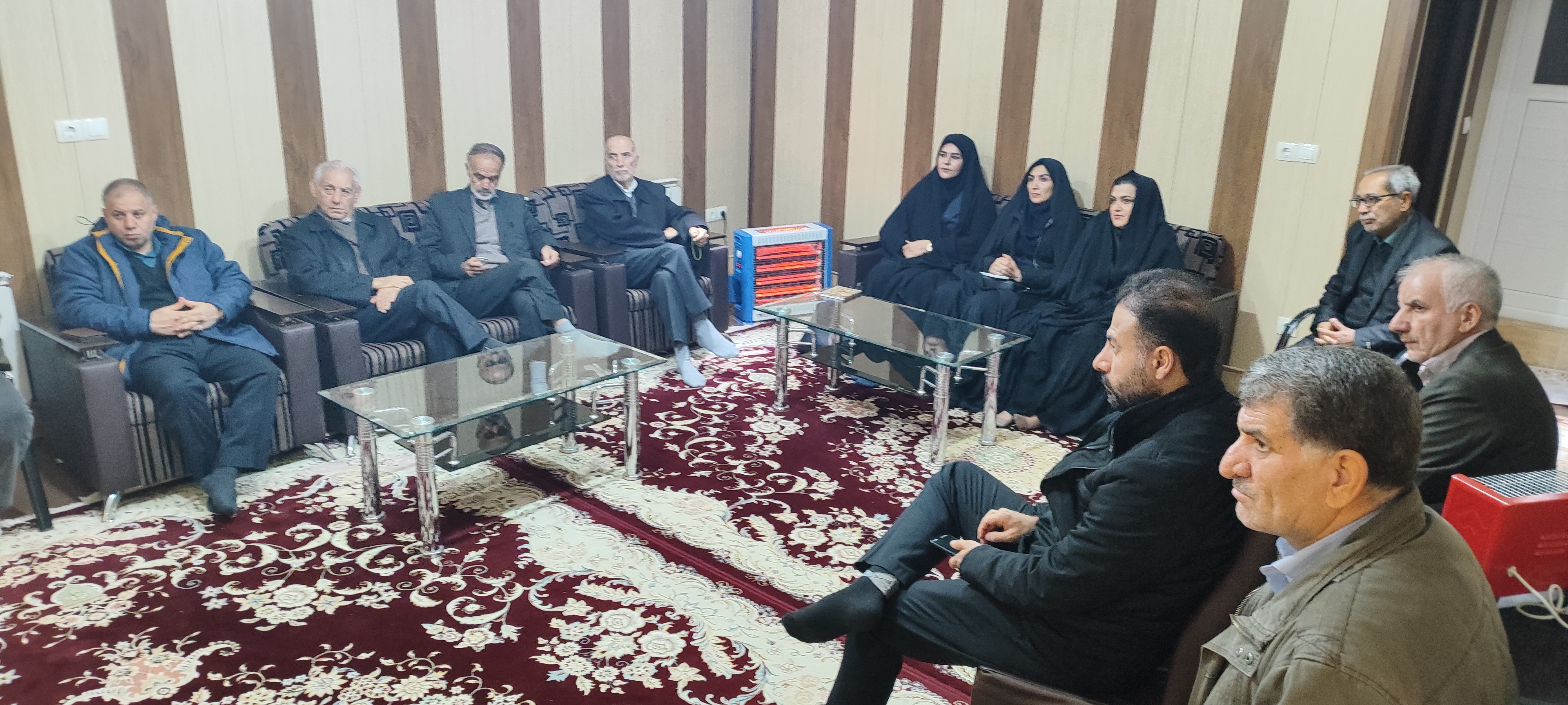 جلسه اعضای شرکت مرکزی ایلام برگزار شد