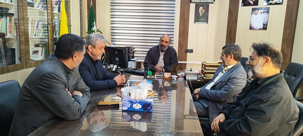 دیدار کارگزاران استان با محمودی مدیر حج و زیارت استان